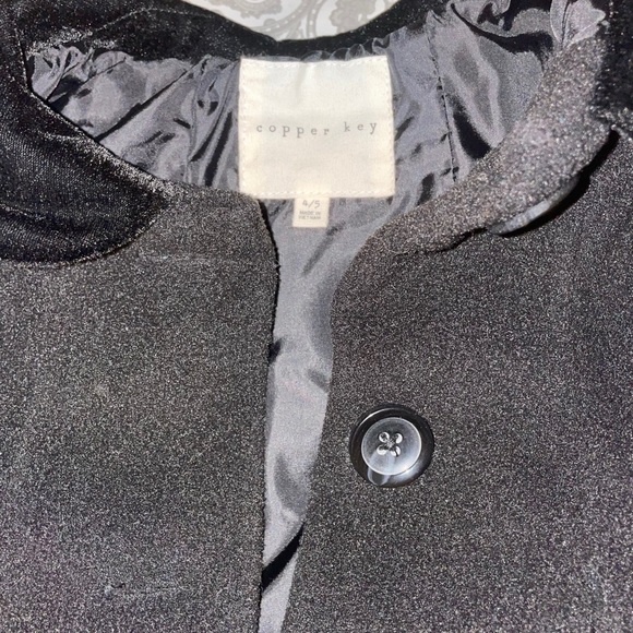 jacket - Picture 3 of 4